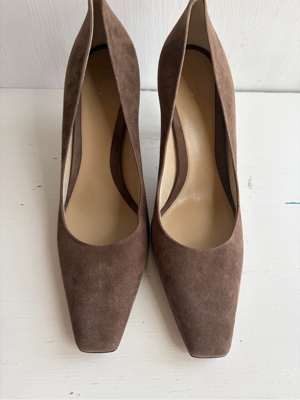 The Row Suede Square-Toe Pumps – Goatskin Suede – Made in Italy - Picture 10 of 11